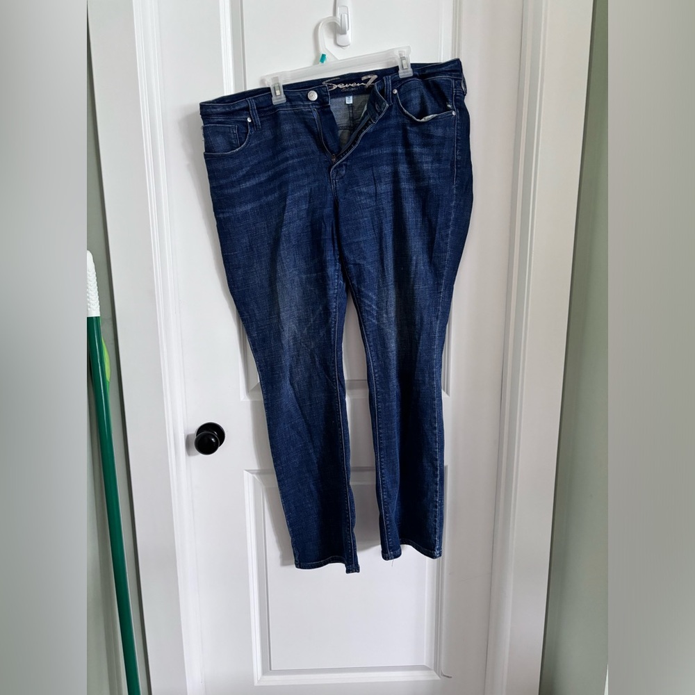 Seven7 Jeans